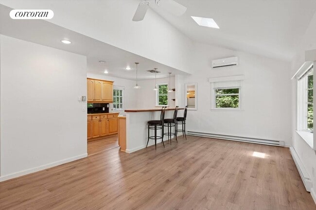 Photo - 4 East End Ave