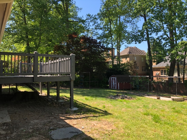 Photo - 1104 Lynmoor Dr NE