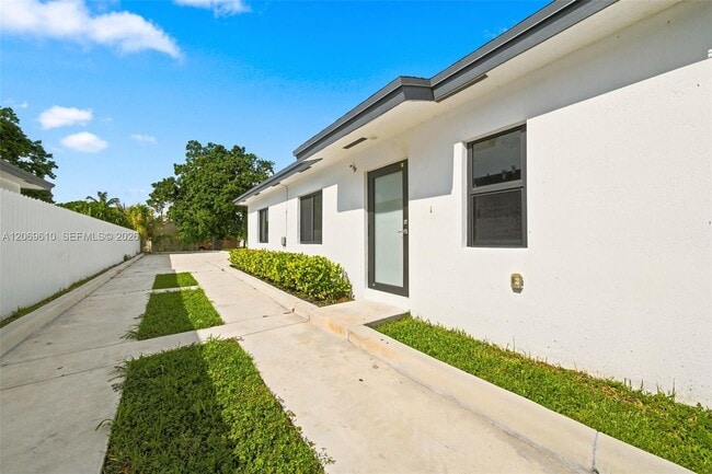 Photo - 11982 SW 213th St Unidad 11982