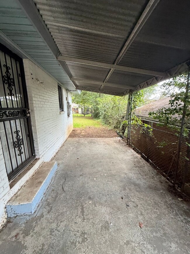 Photo - 1716 Midway St
