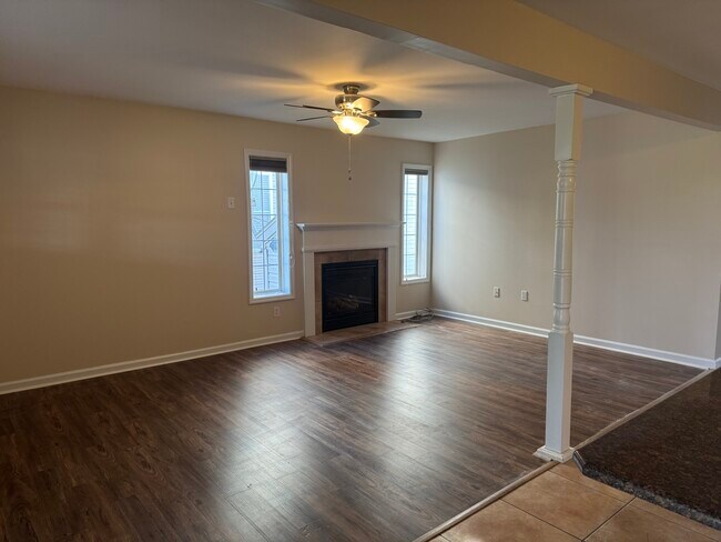 Sala de estar - 566 Green St