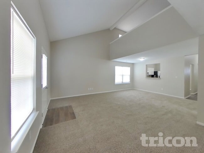 Photo - 484 Brookstone Dr