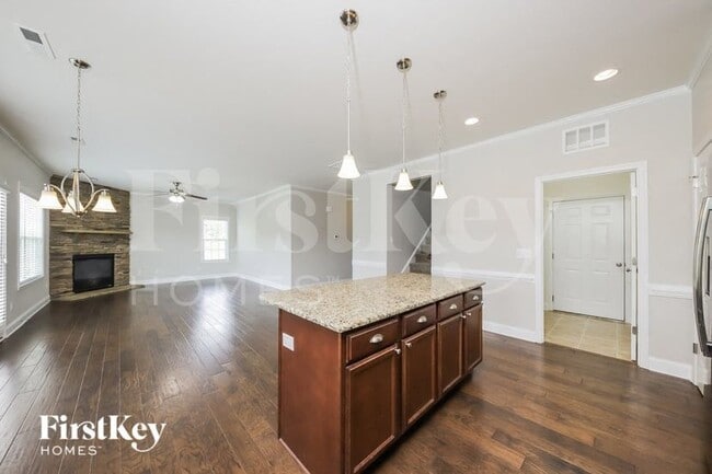 5810 Woodside Frst Trl