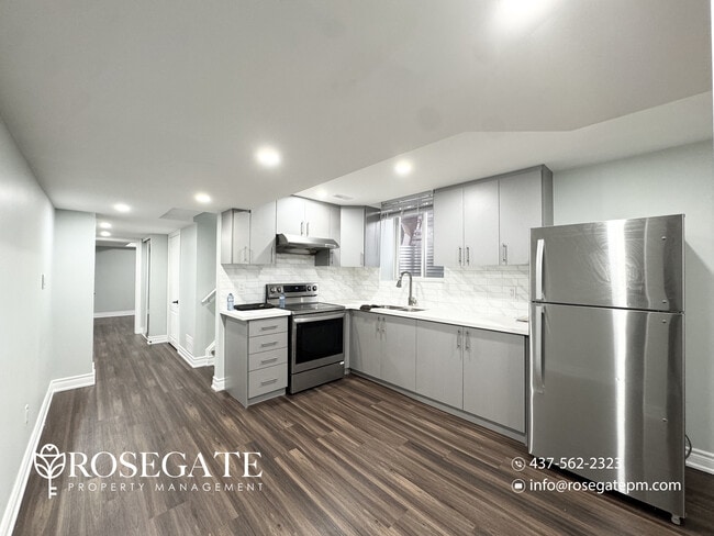 Photo - 2-Bedroom Basement Apartment with Internet, In-Unit Laundry & Parking – Brampton Unité 2