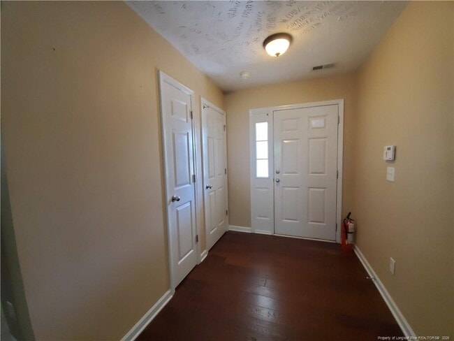 Photo - 1665 Kershaw Loop