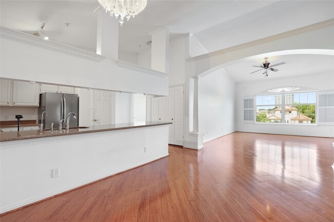 Photo - 2111 Welch St Unit A315