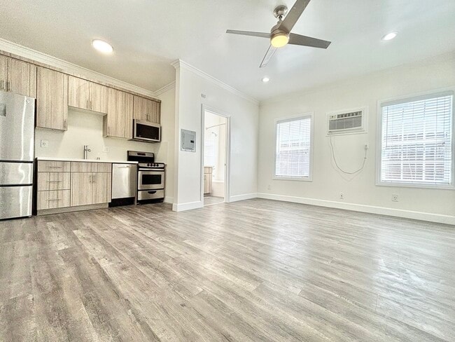 Building Photo - 1215 N Berendo St Unit 26 Rental