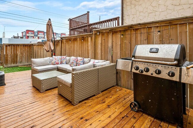 Photo - 149-123 23 Ave NW Unit ID1303238P