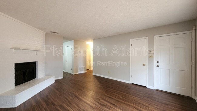 Photo - 634 Morton Ct Unidad 636