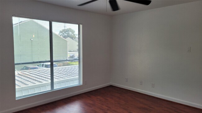 Photo - 14777 Wunderlich Dr Unidad 112