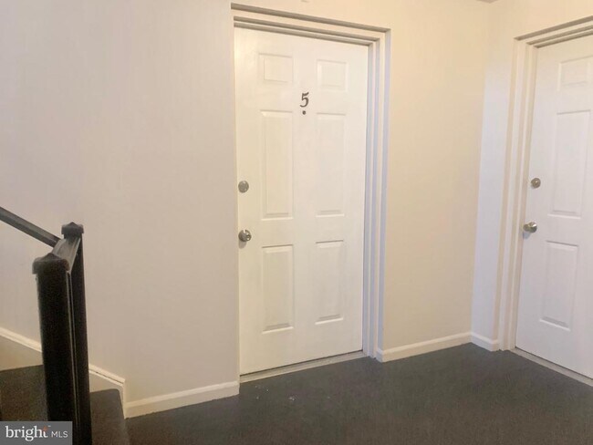 Photo - 5 Cranberry Ct