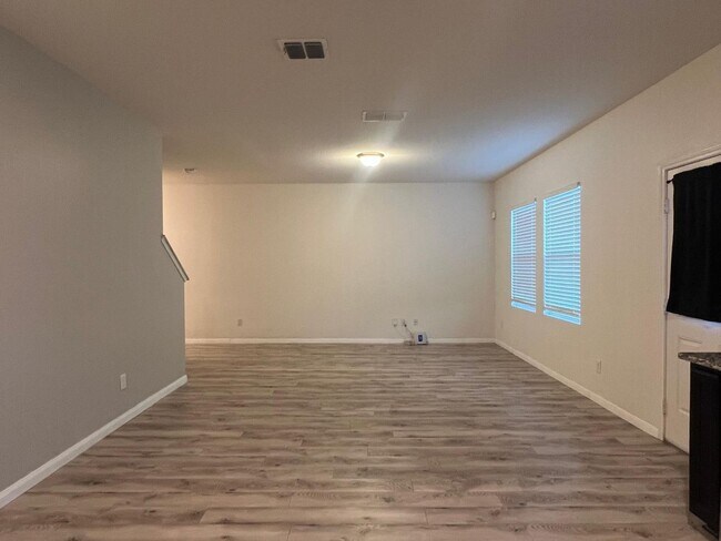 Photo - 5410 Rue Girard Casa