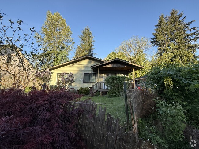 Building Photo - 1020 Ave A Rental