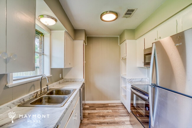 Photo - 1303 Bayou Dr
