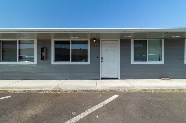 Photo - Charming 2 Bedrooms 1 Bath -Apartment -Vancouver School District-Skyview High School