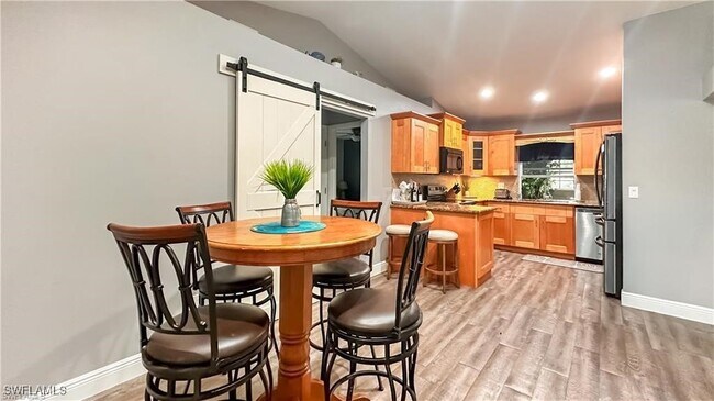 Photo - 1324 SW 1st Ave