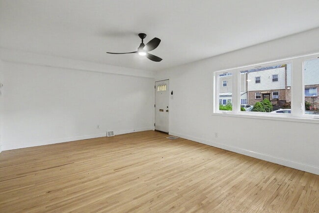 Photo - 2106 N Camac St