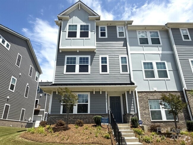Building Photo - 7017 Bryce Ave Rental
