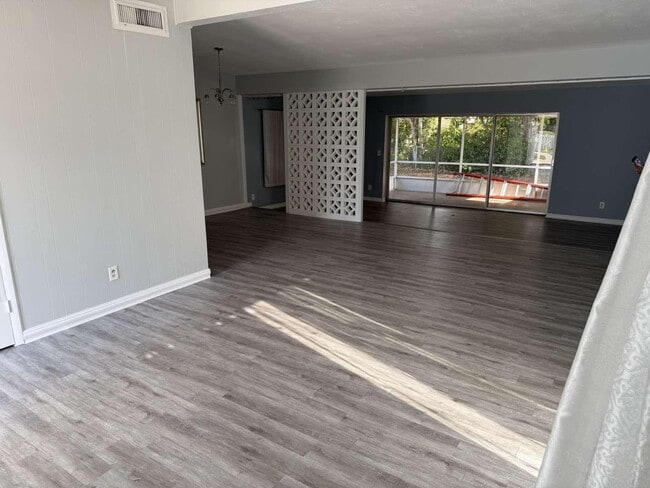 Photo - 400 E Prima Vista Blvd