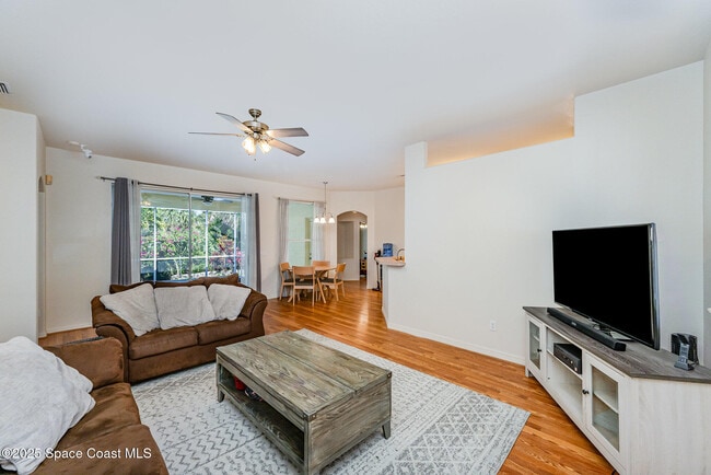 Photo - 1630 Sun Gazer Dr