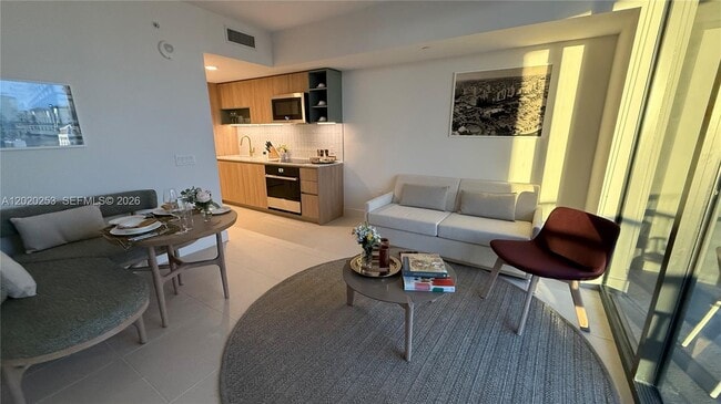 Photo - 601 NE 1st Ave Unit 3807