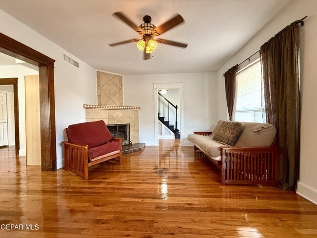 Photo - 611 New York Ave