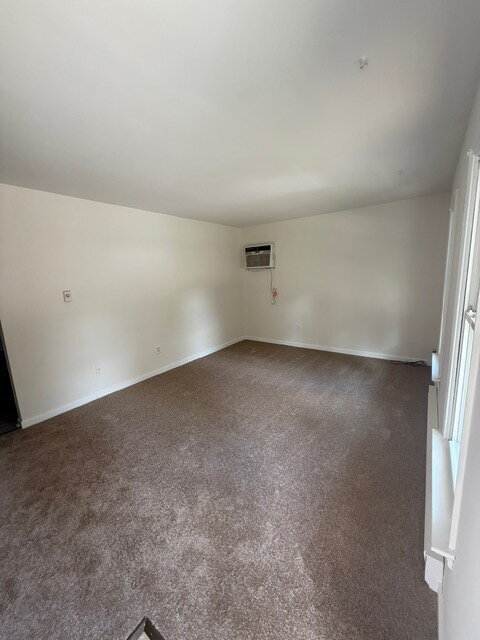 Photo - Great 3 bedroom, 2 Bath in Chesterfield
