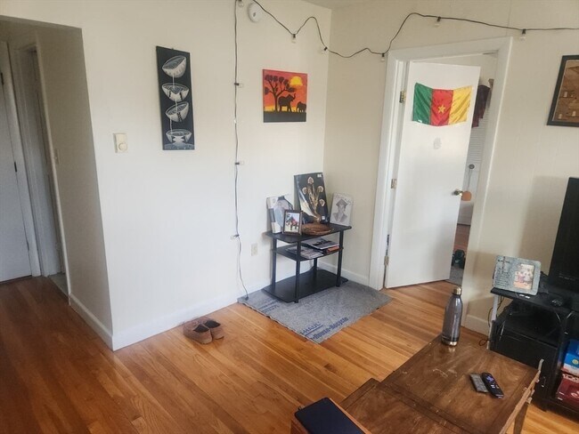 Photo - 20 Armington St Unit 23