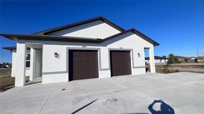 Photo - 1009 NE 15th Ln