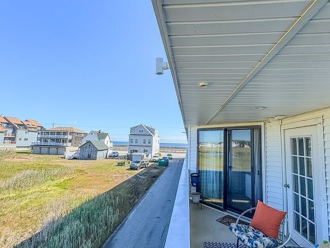 567 Ocean Blvd Unit 112