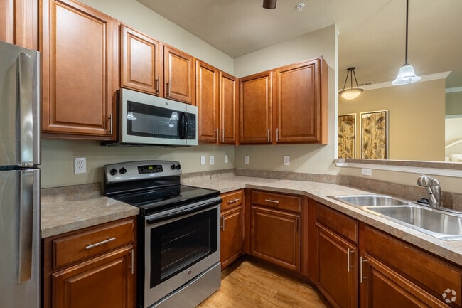 Photo - Waverly Station at the Highlands