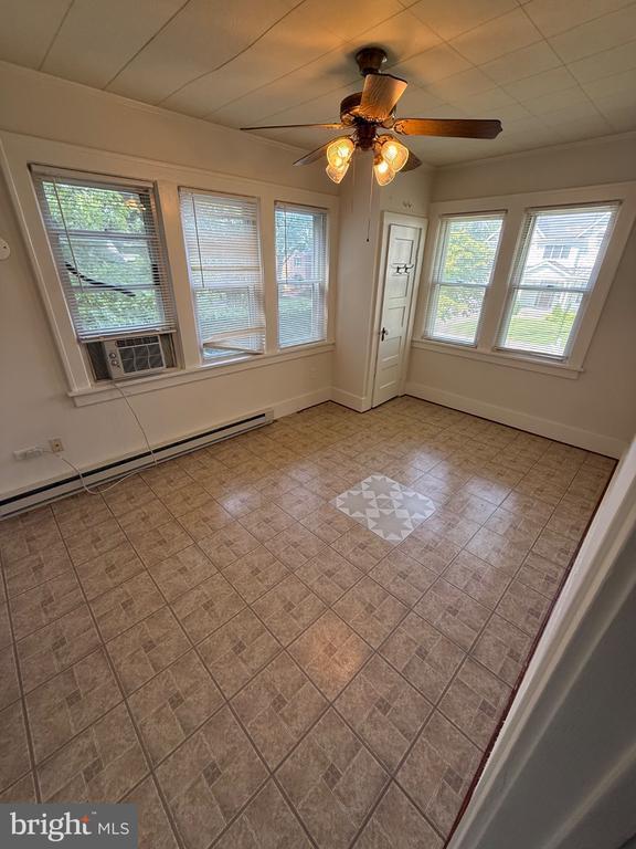 1131 Marion Ave