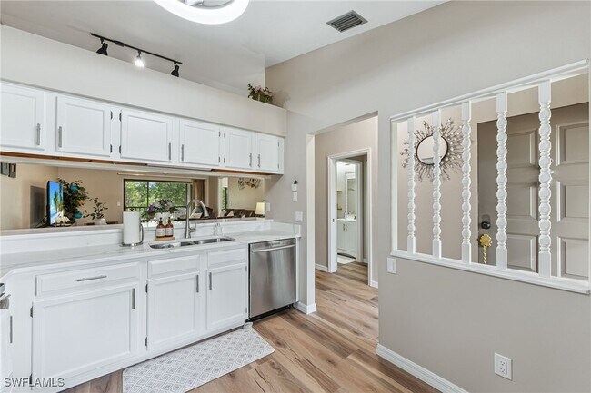 Photo - 5857 Rattlesnake Hammock Rd Unit 208