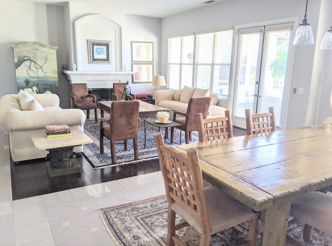 Photo - 725 Terra Nova Dr