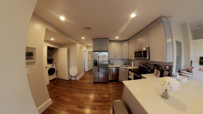 Photo - 1404 Commonwealth Ave