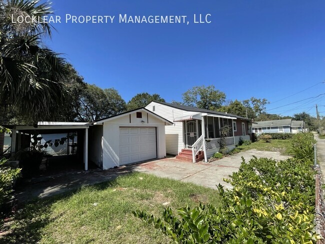 Building Photo - 1804 W 5th St Rental