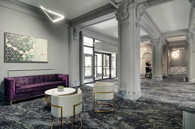 Photo - The Commodore