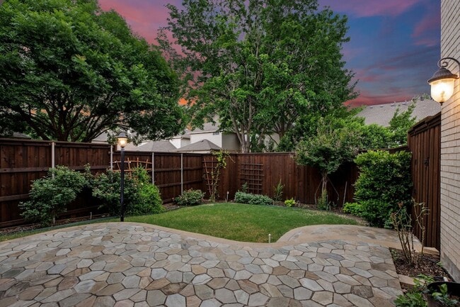 Photo - 1417 Cool Springs Dr