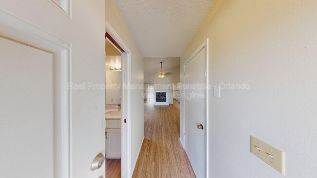 Photo - 10025 Creekwater Blvd