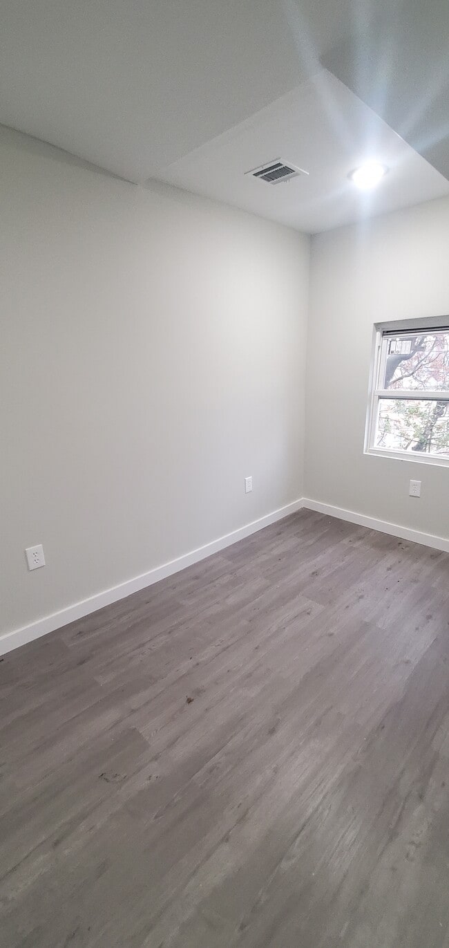 Imagen_2831 - 1075 Sanford Ave Unidad 3