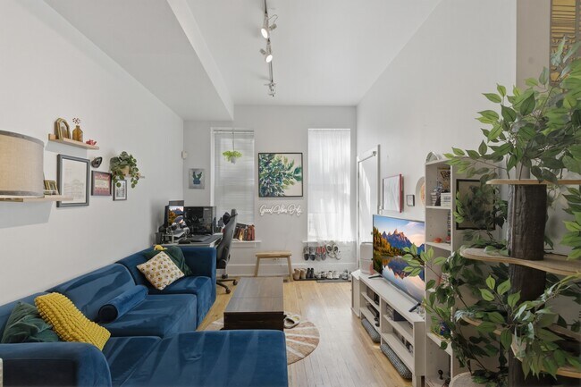 Photo - 1746 W Crystal St Unidad 1