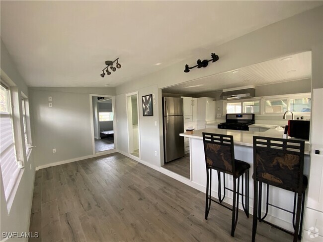 Building Photo - 5577 Meadowlark Ln Rental