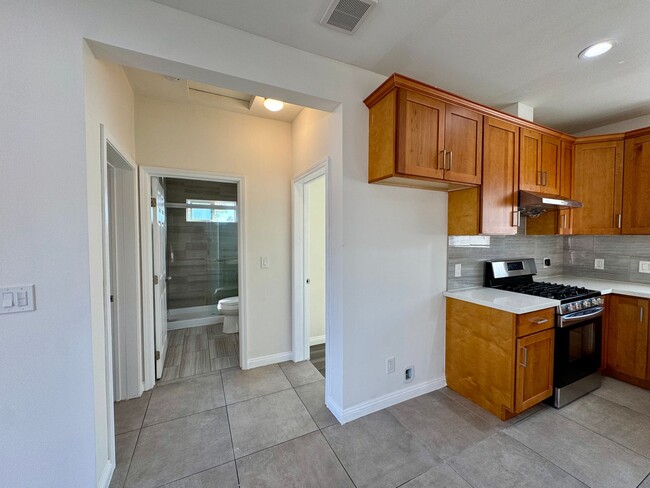 Photo - 12TH ST Unidad 729