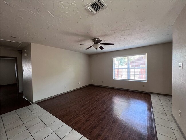 11913 Metmora Ct