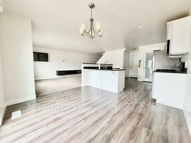 Photo - 15122 Gallant Dr