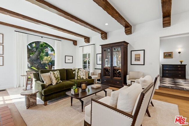 Photo - 312 S McCarty Dr