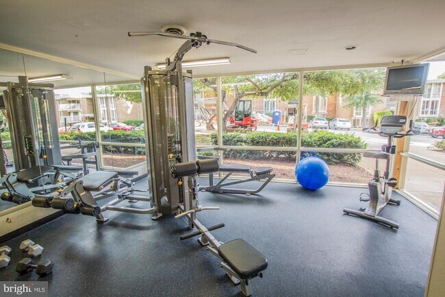 Photo - 2624 Redcoat Dr (Alexandria, VA)