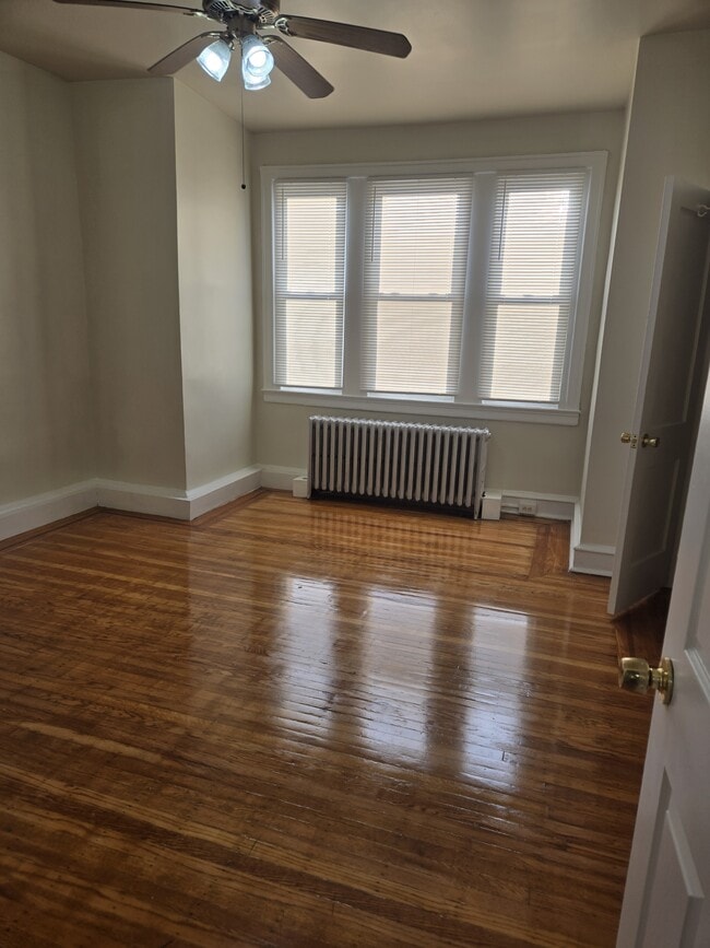 Photo - 1752 Georges Ln