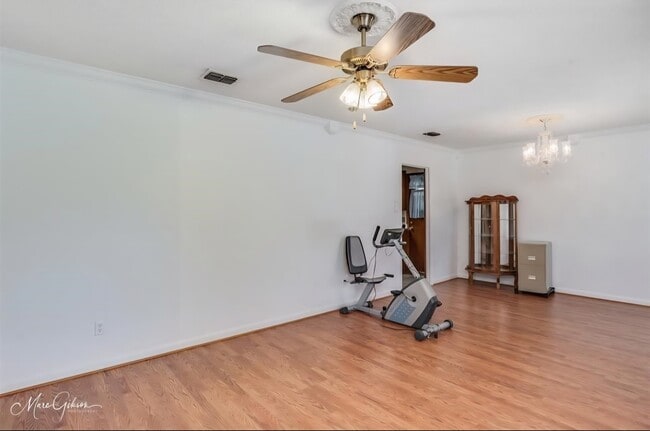 Photo - 2201 Hickory Ridge Dr