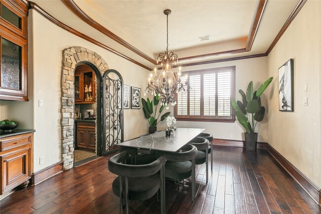 Building Photo - 22 Post Shadow Estate Dr